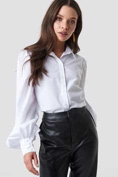 Puffy Sleeves Blouse, Poet Sleeve, Pirate Fashion, Professional Work Outfit, White Shirt Blouse, Gorgeous Blouses, Sleeves Blouse, Puffy Sleeve, Balloon Sleeve Blouse