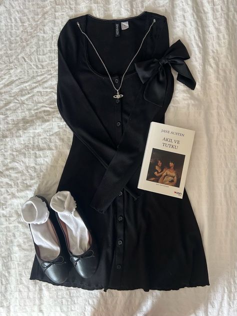 Dark Academia Outfit Inspo Summer, All Black Academia Outfit, Black Couqutte Outfits, Dark Coquette Dresses, Black Vivienne Westwood Dress, Coquette Dark Academia Outfit, All Black Coquette Outfit, Dark Cocette Aesthetic Outfit, Black Coquette Aesthetic Outfit