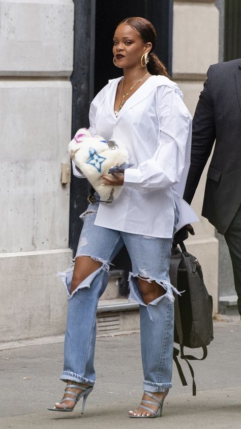 Italian Street Style, Berlin Street Style, Rihanna Street Style, Looks Rihanna, Gigi Hadid Street Style, European Street Style, Mode Rihanna, Kendall Jenner Street Style, Rihanna Outfits