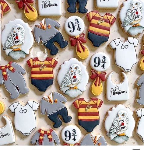 Essen, Harry Potter Shower Ideas, Harry Potter Baby Shower Ideas, Dolci Harry Potter, Harry Potter Shower, Harry Potter Nursery, Harry Potter Theme Party, Harry Potter Baby Shower, Harry Potter Food