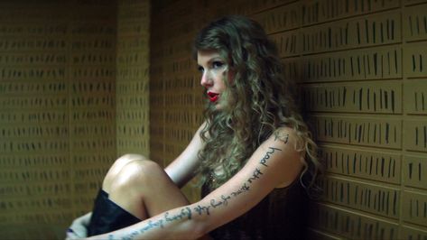 taylor swift in “i can see you” music video Long Live Lyrics, Speak Now Taylor's Version, 1989 World Tour, Reputation Tour, Music Video Outfit, Jenny Packham Dresses, Taylor Swift Tattoo, Taylor Swif, Writing Lyrics