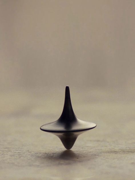 trompo Coven, Leonardo Dicaprio, Septième Art, New Retro Wave, Christopher Nolan, Spinning Top, Leap Of Faith, Interstellar, Inception