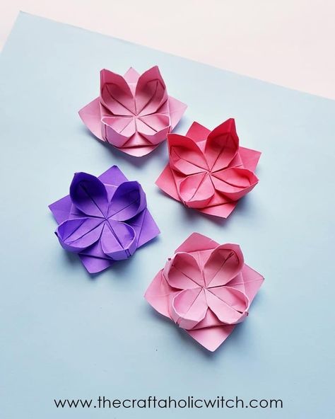 Lotus Origami, Easy Origami Rose, How To Do Origami, Origami Lotus, Free Paper Flower Templates, Paper Origami Flowers, Origami Lily, Origami Lotus Flower, Paper Lotus