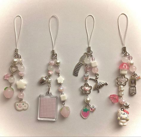 Diy Kawaii Jewelry, Charms Aesthetic, White Coquette, Coquette Kawaii, Kawaii Y2k, Hello Kitty Keychain, Pola Manik, Pink Keychain, Bracelet Keychains