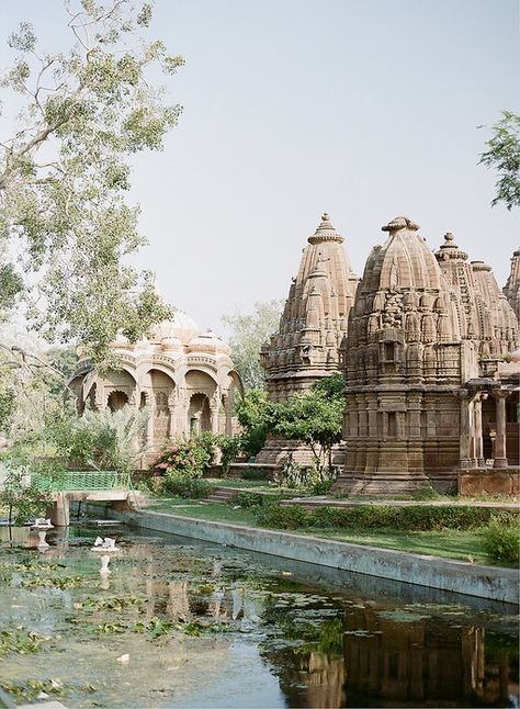 Rishikesh, Ancient Architecture, Jaisalmer, Indian Architecture, London Travel Guide, Contax 645, India Architecture, Syracuse University, Portra 400