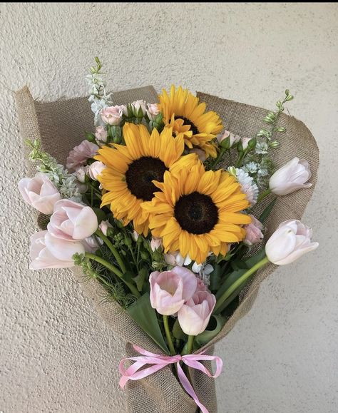 Nature, Tulips And Sunflowers Bouquet, Sunflower And Tulips, 3 Flower Bouquet, Tulips And Sunflowers, Sunflowers And Tulips, Sunflower Bouquet, Favourite Flowers, Boquette Flowers