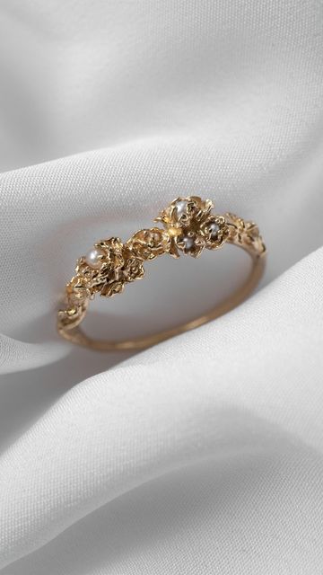 Ethereal Wedding Rings, Cottage Core Engagement Ring, Cottage Core Wedding Ring, Cottagecore Wedding Ring, Ethereal Engagement Ring, Whimsical Wedding Ring, Wedding Rings Pearl, Laurie Fleming, Aesthetic Ring