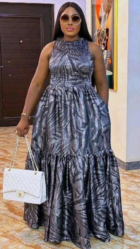 25 PHOTOS: Simple but chic African dresses for women 2024 Latest Braided Hairstyles, Boubou Styles For Women, Simple Dress Casual, Bubu Gown Styles, Ankara Long Gown Styles, Chic Dress Classy, 2piece Outfits, Classy Gowns, Long African Dresses