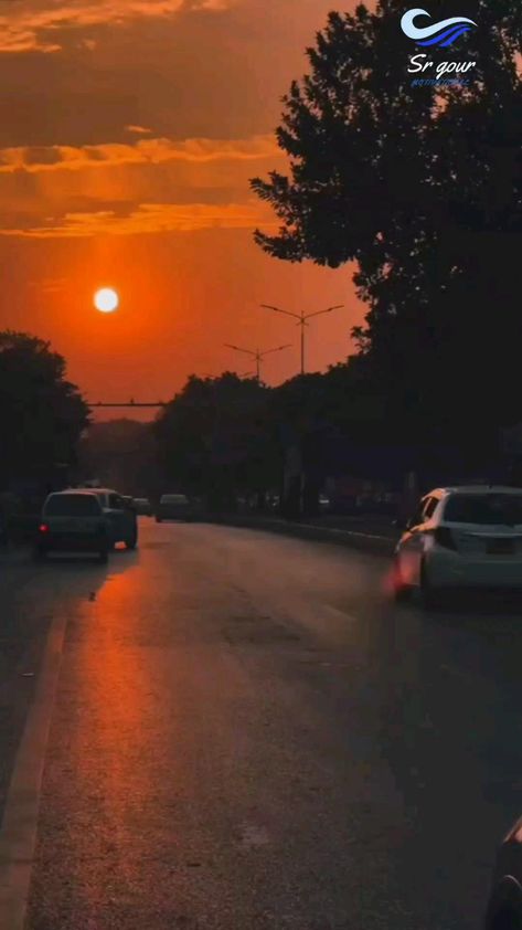 Sunset Photography Nature, Dark Nature Aesthetic, Fotografi Alam Semula Jadi, Amazing Nature Photography, Wallpaper Animes, Beautiful Views Video, Amazing Nature Photos, Clipuri Video, Beautiful Locations Nature