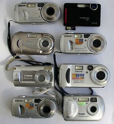 Digital Cameras, Vintage Cameras, Cute Camera, Retro Gadgets, Camera Digital, Poses References, Pretty Pictures, No. 2, Digital Camera