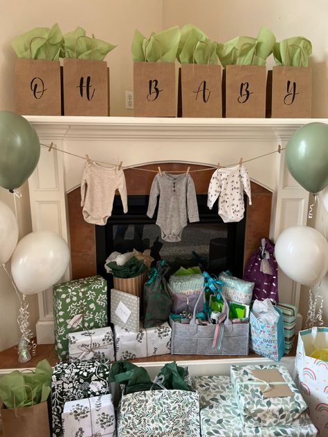 Simple Baby Shower Tables, In Home Baby Shower Setup, Simple Baby Shower Backdrop Ideas, Wood Baby Shower Theme, Fireplace Baby Shower Decor, Simple Baby Shower Table Decor, Baby Shower Room Set Up, House Baby Shower Set Up, Home Baby Shower Ideas Decor