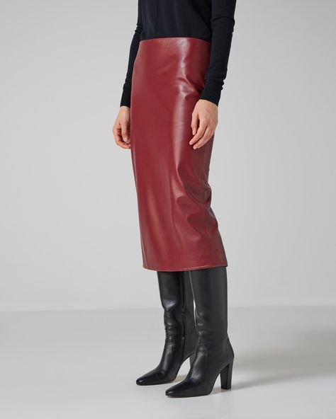 Calf length tube skirt in our classic nappa leather with silver side zipper.