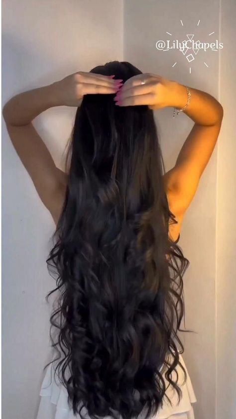 Embrace Your Texture: Summer Hair Inspiration for Natural Wavy Hair Haircuts For Short Wavy Hair, Summer Hair Inspiration, Hairstyles For Thick Wavy Hair, Hair Inspiration Long, Long Shiny Hair, Long Indian Hair, Thick Wavy Hair, Long Hair Tips, Long Silky Hair