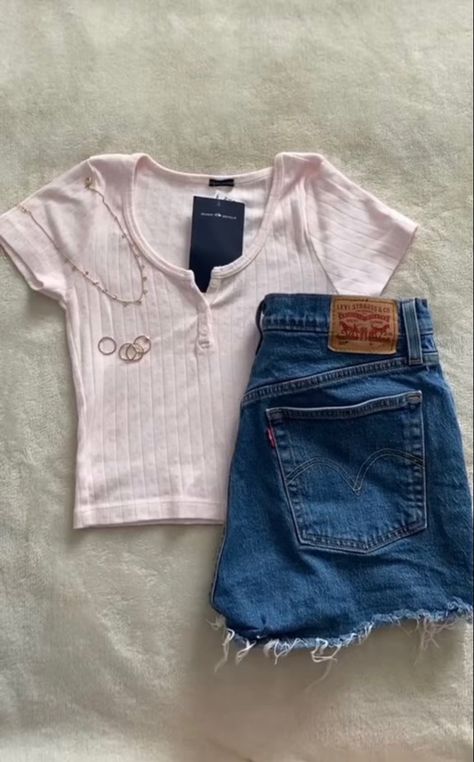 Summer Outfits Coquette, Coquette Summer Outfits, Outfits Shorts, Jean Short Outfits, Top Jean, Fasion Outfits, Outfit Inspo Summer, Trendy Outfits For Teens, Summer Outfit Ideas