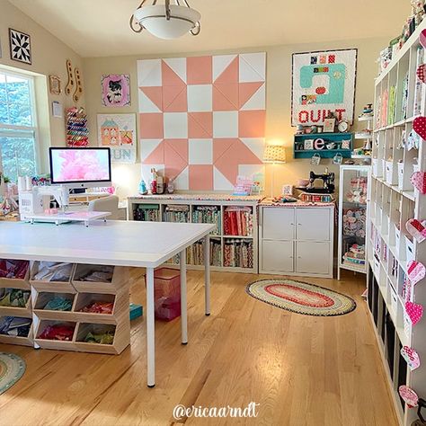 Home Sewing Room Designs Ideas, Organization Sewing Room, Sewing Room Desk Ideas, Sewing Room Inspiration Small Spaces, Garage Sewing Room, Boho Sewing Room, Dream Sewing Room, Sewing Room Office Combo, Sewing Rooms Ideas Layout