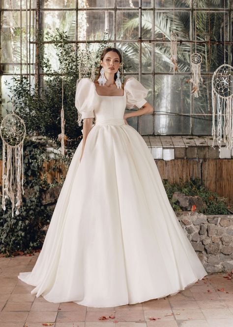 Square Neck Wedding Dress Puff Sleeve, Big Wedding Dresses With Sleeves, Wedding Dresses With Puff Sleeves, Half Puff Sleeve, Puff Sleeve Wedding Dress, Wedding Dress Search, Grand Wedding, Simple Wedding Gowns, Timeless Wedding Dress