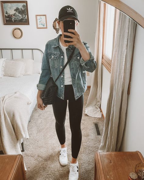 Soft, Comfy Athleisure Outfits that are Perfect for a Stay at Home Lifestyle - Mom Outfits Athleisure, Outfits For Stay At Home Moms, Comfy Stay At Home Mom Outfits, Stay At Home Mom Outfits 2023, Wide Leg Athleisure Outfits, Summer Athleisure Outfits 2023, Mom Athleisure Style, Athleisure Outfits 2023, Athleisure 2023