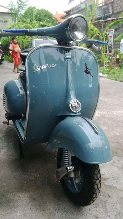 Lapak Vespa Jadoel Super Klasik Deh - DENPASAR - LAPAK MOTOR BEKAS | MOTKAS Vespa Klasik, Motor Vespa, Scooter Garage, Vespa Illustration, Vespa Vbb, Vespa Vintage Italy, Vespa Super, Red Vespa, Custom Vespa