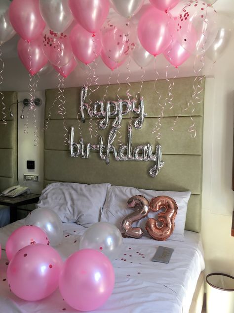 Birthday Decor Bedroom, 23rd Birthday Decorations For Her, Bedroom Birthday Decorations, 23rd Birthday Decorations, 15th Birthday Decorations, Bedroom Birthday, Birthday Haul, Simple Birthday Decorations, Diy Birthday Gifts For Friends