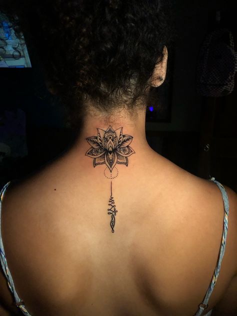 Lotus & unalome neck tattoo. Back Upper Neck Tattoo, Back Neck Tatoos Woman, Lotus On Neck Tattoo, Lotus Flower Back Neck Tattoo, Mandela Tattoo Back Of Neck, Girly Back Of Neck Tattoos, Lotus Flower Neck Tattoo For Women, Flower Back Neck Tattoo, Lotus Flower Tattoo On Back Of Neck