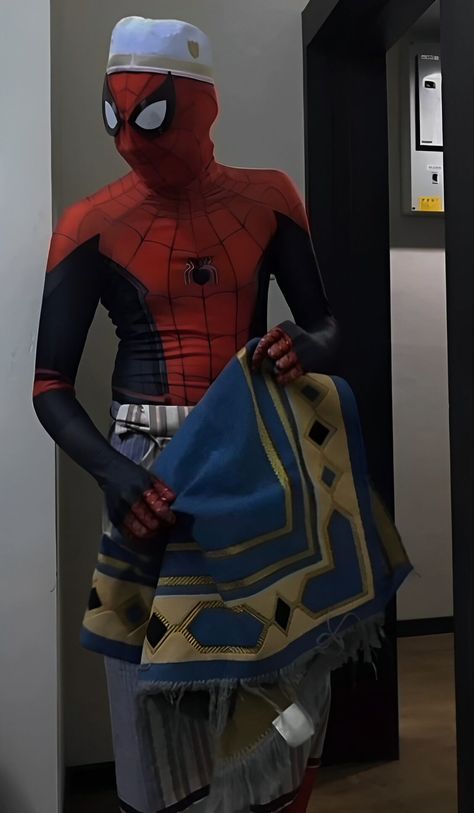 Spiderman Pics, Muslim Meme, Spiderman Meme, Party Night Club Aesthetic, Night Club Aesthetic, Image Spiderman, Wallpaper Hitam, Spiderman Theme, Karakter Marvel