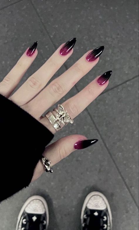 Step into the New Year with style - explore chic and sparkling nail designs! Alastor Nails, Witchy Nails Almond, Goth Almond Nails, Gothic Almond Nails, Purple Witchy Nails, Gothic Nail Designs, Alt Nails, Paznokcie Hello Kitty, Vampire Nails