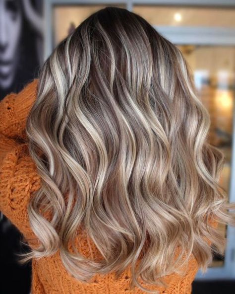 Dimensional Creamy Blonde Balayage Hair Balayage, Beige Lowlights, Cappuccino Hair, Creamy Blonde Balayage, Winter Blonde Hair, Balayage Hair Ideas, Shadow Roots, Winter Blonde, Balayage Long Hair