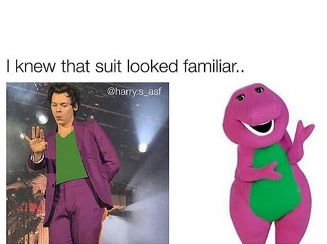 One Direction Videos, One Direction Jokes, Harry Styles Memes, 1d Funny, Harry Styles Funny, Harry Styles Cute, One Direction Photos, One Direction Humor, One Direction Memes