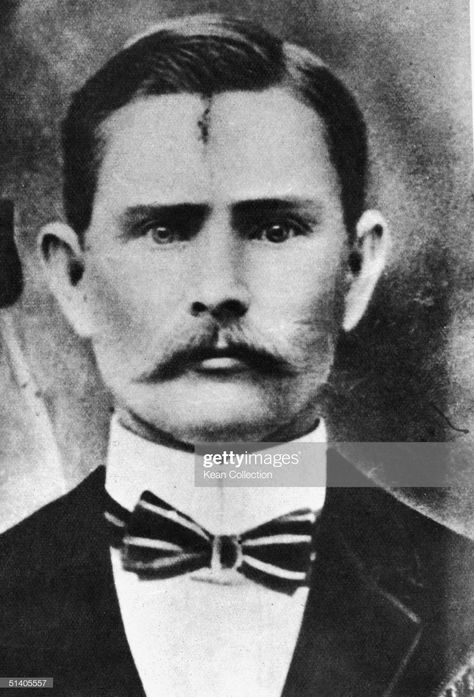 Jesse James Outlaw, Wild West Outlaws, Old West Outlaws, Famous Outlaws, Doc Holiday, Old West Photos, Vintage Foto's, Wilde Westen, American Frontier