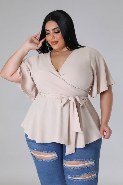 Rossie Babe Top PlusSizeSummerStyle #summervivibes #plussizefashionista #ootd #plussizequeen #plussize #summerfashion. https://whispers-in-the-wind.com/the-ultimate-plus-size-outfit-guide-summer-in-style/?296 Big Size Tops Fashion For Women, Big Tops Outfit, Clothing Ideas For Plus Size Women, Spring Outfits To Hide Apron Belly, Plus Size Outfits Apron Belly, 2024 Plus Size Summer Outfits, Summer Outfits With Sleeves, Outfit For Busty Women, Outfits For Big Busted Women