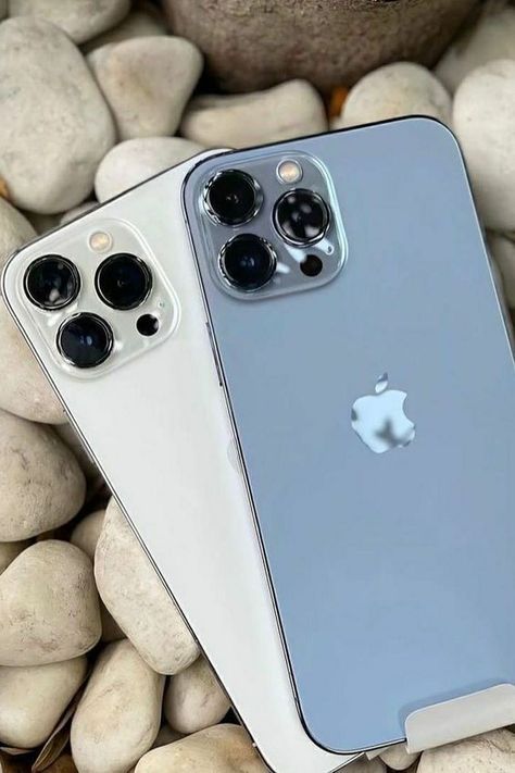 Apple Iphone Accessories, Free Iphone Giveaway, Produk Apple, Iphone Obsession, Apple Phone Case, Latest Iphone, All Iphones, Instagram Giveaway, Apple Phone