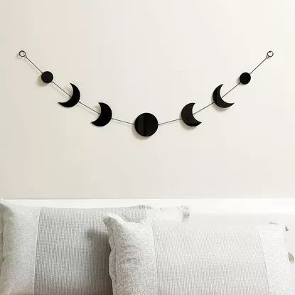 17 Halloween Decorations That Look Chic in Any Season Black Room Decor, Chic Halloween Decor, Moon Phase Wall Hanging, Tapestry Quotes, Bohemian Decoration, Bed Wall Decor, Moon Crafts, Boho Moon, Chic Halloween