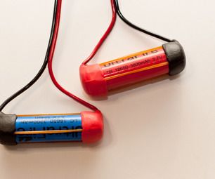 This gadget has a simple function: keep a battery inside a project. This is colored, rubbery, and water resistant. Thanks, Sugru! Diy Tech Gadgets, Electronics Project, Battery Holders, Batteries Diy, Diy Tech, Tech Diy, Electronic Gadgets, Battery Holder, Electrical Projects