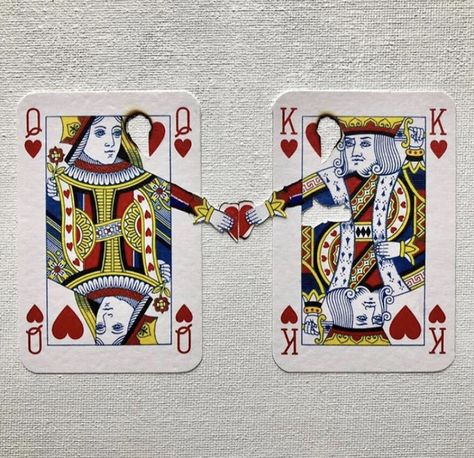 Playing Card Crafts, Kartu Remi, Playing Cards Art, Hemma Diy, Art Carte, King Of Hearts, King And Queen, San Valentino, Card Art