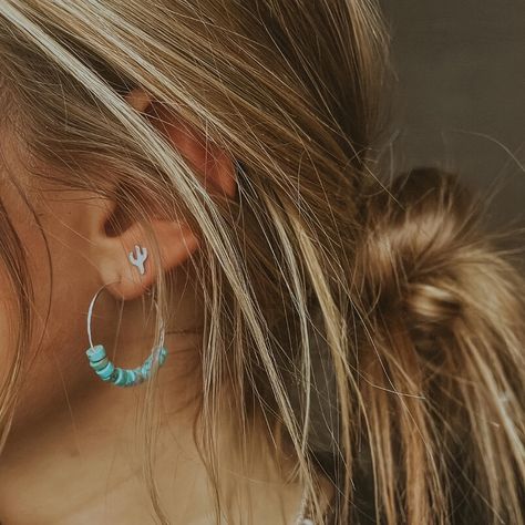 Faster shipping. Better service Turquoise Hoop Earrings Gold, Simple Boho Style, Turquoise Jewelry Outfit, Square Diamond Earrings, Beads Decor, Vintage Turquoise Jewelry, White Sapphire Earrings, Earrings Outfit, Stil Boho