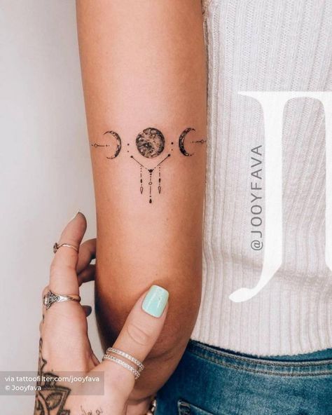 Simple Moon Phases Tattoo, Tricep Tattoos, Planet Tattoo, Protection Tattoo, Chakra Tattoo, Moon Phases Tattoo, Om Tattoo, Planet Tattoos, Spiritual Tattoos