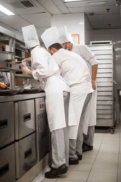 Looking to spice up your culinary attire? From classic chef hats to stylish aprons, we've got you covered! Check out our blog for tips on elevating your kitchen look. 🔪👨‍🍳 https://www.handychef.com.au/chef-hats-to-aprons-elevate-your-culinary-look #KitchenFashion #CulinaryStyle Chef Attire, Stylish Aprons, Chef Hats, Chefs Hat, Body Fit, How To Cook Pasta, Spice Up, Food Hacks, Spice Things Up