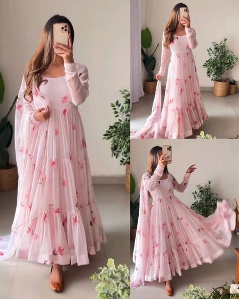 Salwar With Frock Suit, Anarkali Dress Designer Ideas, Casual Outfits For Wedding, Anarkali Dress Simple Classy, Rakhi Special Dress, Organza Dress Styles, Dress With Saree, Organza Long Gown, Diwali Outfit Ideas For Women