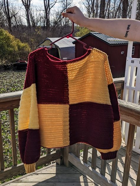 Color Block Sweater Pattern Review - Critter Crochet Color Block Crochet Sweater Pattern, Block Crochet Sweater, Color Block Crochet Sweater, Color Block Sweater Pattern, Color Block Crochet, Block Crochet, Crochet Sweater Pattern, Crochet Sweater Pattern Free, Beautiful Sweater