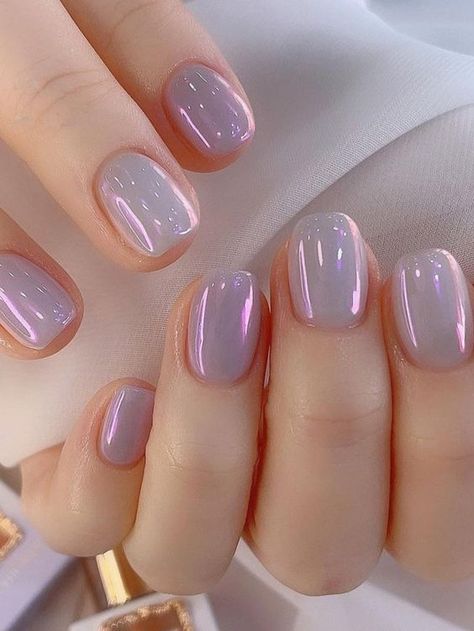 Trendy Nails Ideas 2024 Summer, Summer Nails Trendy 2024, Korean Nail Art Aesthetic Summer, Short Gel Nails Summer 2024, Barely There Nails, Short Nails Design Ideas 2024 Summer, Extra Short Almond Nails, Opalescent Nails, Designed Nails