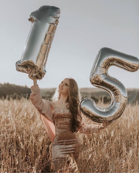 Birthday Photoshoot Outdoor Women, Birthday Photoshoot Outside Ideas, Birthday Outdoor Photoshoot Ideas, Sweet Sixteen Photo Shoot Ideas, Sweet 16 Photoshoot Ideas Outdoors, 16 Photoshoot Ideas, Nature Photoshoot Ideas, Quinceañera Photoshoot Ideas, Quince Pictures