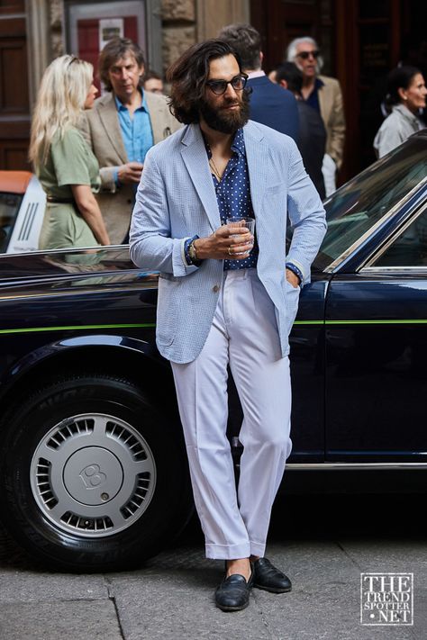 The Best Street Style From Pitti Uomo Spring/Summer 2023 Mens Italian Street Style, Pitti Uomo Summer, Spring Summer 2023 Street Style, Summer 2023 Street Style, Italian Men Style, 2023 Street Style, Pitti Uomo Street Style, Summer Suits Men, Classy Outfits Men