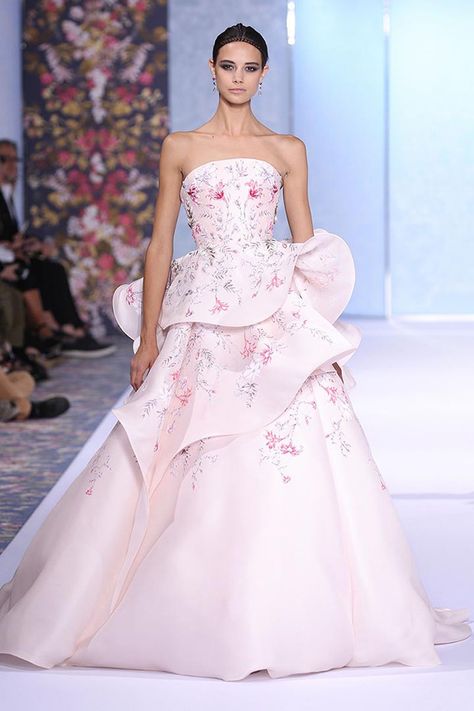 2016 Couture, Mode Rose, Look Rose, Ralph Russo, Fall Fashion Trends Women, Ralph And Russo, Couture Week, Haute Couture Fashion, Fall Fashion Trends