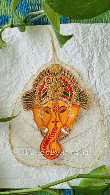 Ganesha painting on skeleton leaf #leafpainting #leafart Skeleton Leaf Art, Ganesha Face, Skeleton Leaf, Leaf Painting, Ganesha Painting, Painted Leaves, Leaf Art, Art And Craft, Craft Diy