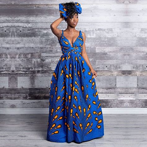 Check this out! Thasos, African Dresses For Women Traditional, Dresses For Women Traditional, Boyfriend Jeans Kombinieren, Moda Afro, Ankara Styles For Women, Jumpsuit Long, Stylish Jumpsuit, Afrikaanse Mode