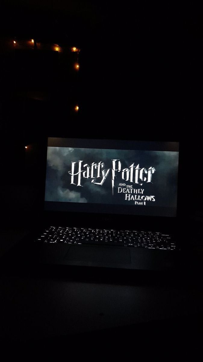 Harry Potter Movies Night Aesthetic, Movie Night Aesthetic, Movie Night Photography, Film Story, Buku Harry Potter, Produk Apple, Desain Signage, Instagram Ideas Photography, Harry Potter Aesthetic