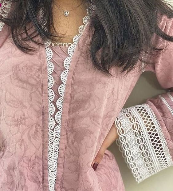 beautiul neckline with white color lace. neck design for kurti . #neckdesigns #neckdesignsforkurtis #neckdesignsforsuits #neckdesignswithlace #neckdesigns2022 Gala Designs For Kameez, New Latest Neck Design For Suit, Sleeves Design For Kurtis, Neck Patterns For Kurtis, Neck Design For Kurti, Kamiz Design, Design For Kurti, Suit Neck Designs, Stylish Kurtis Design