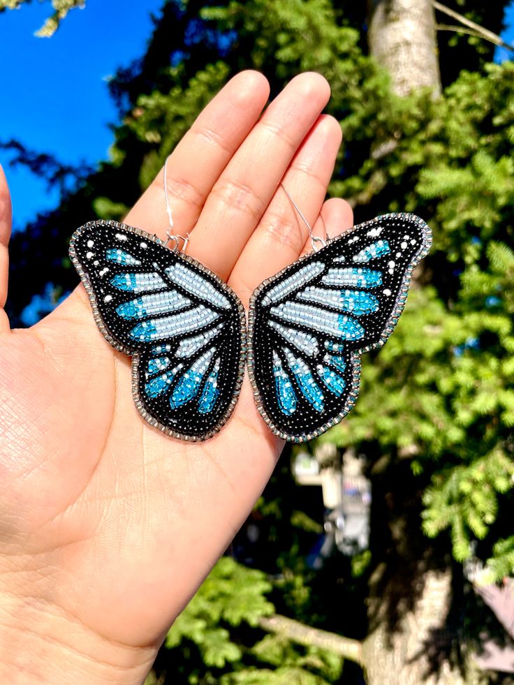 Bead Sewing, Surrey Canada, Native Outfits, Beaded Butterfly, Blue Beaded Earrings, Hand Beaded Embroidery, Beaded Earrings Native, Beadwork Designs, Beautiful Beadwork