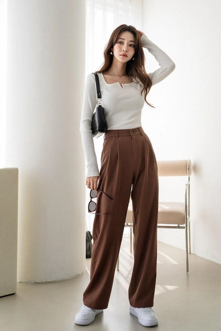 This brown zipper fly solid tailored pant is cool and stylish. Great to pair with T shirt, blouse, and all kinds of shoes,play a nice look. #pant #tailored Brown Tailored Pants, Autumn Outfits Vintage, Brown Trousers Outfit Women, Old Money Academia, Winter Travel Capsule Wardrobe, Winter Travel Capsule, Tailored Pants Outfit, Trousers Outfit Women, Trousers Women Outfit