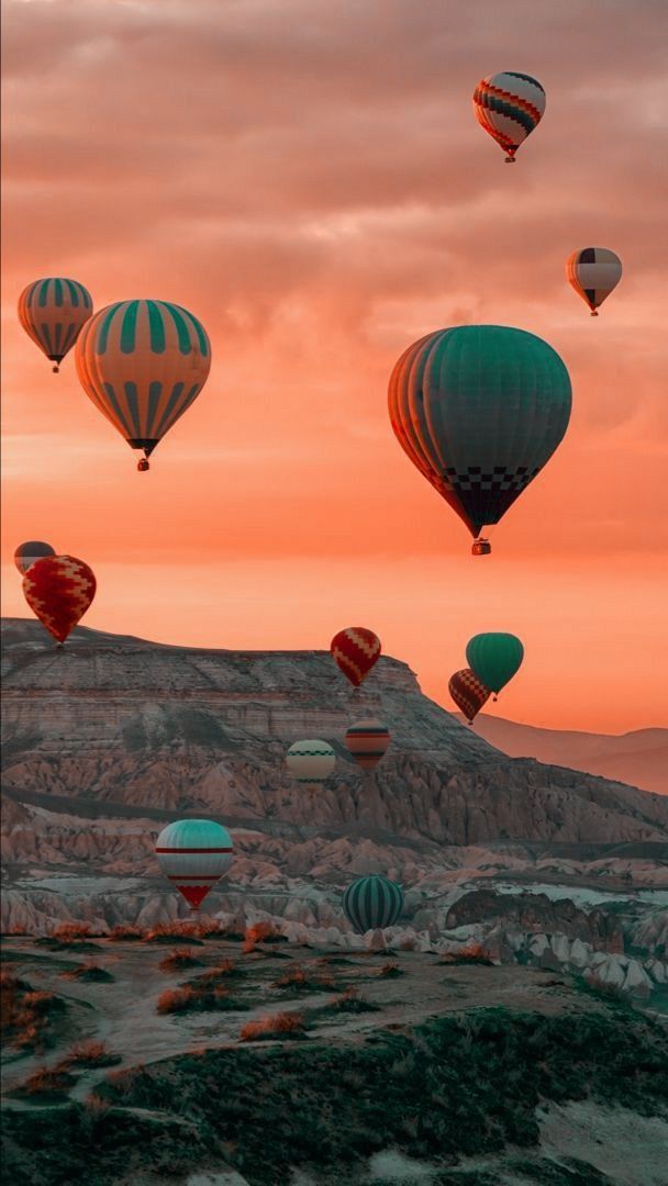 Turkey travel | best places to travel | Göreme | best places to visit in Turkey, beautiful Turkey, Istanbul. Capadocia Turkey Balloons, Capadocia Turkey Wallpaper, Turkey Background Wallpaper, Turkey Capadoccia, Turkey Balloons, Capadocia Turkey, Hot Air Balloons Photography, Balloons Photography, Airbrush App